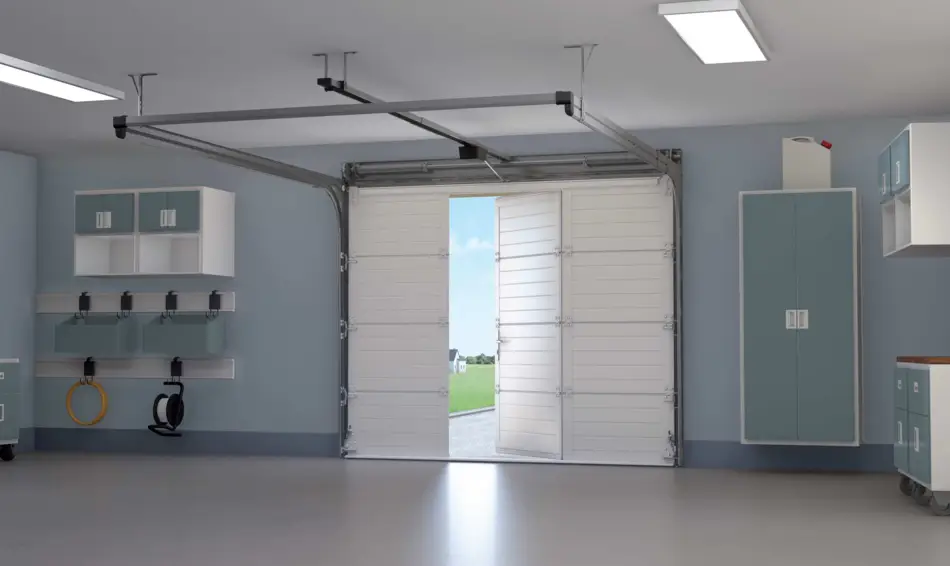 Porte de garage sectionnelle à ouverture latérale